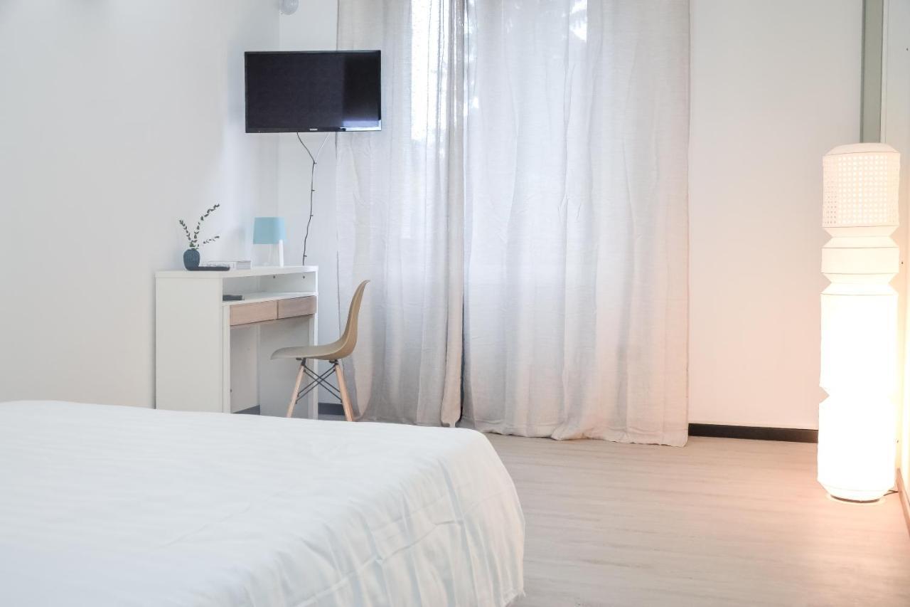Flatmilan Hotel แชร์นุสโก ซุล นาวีโญ ภายนอก รูปภาพ