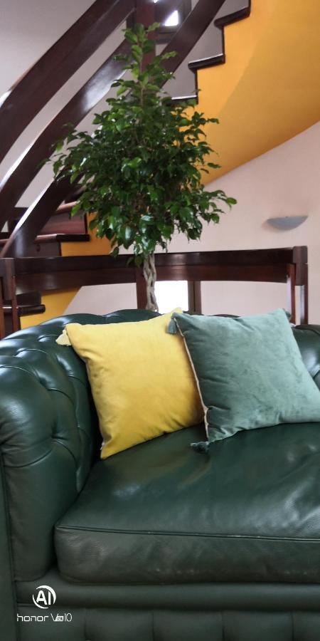 Flatmilan Hotel แชร์นุสโก ซุล นาวีโญ ภายนอก รูปภาพ